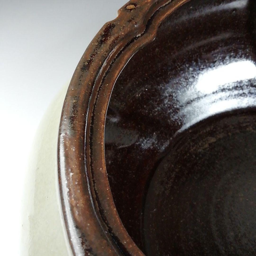 Ｔ６８９　水指　『捻梅　水指』『膳所焼』『淡海ぜぜ 陽炎園 造』　共箱　茶道具