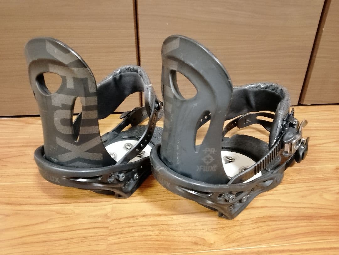 ★FLUX スノーボード ビンディング F.T.M versa ブラック S★