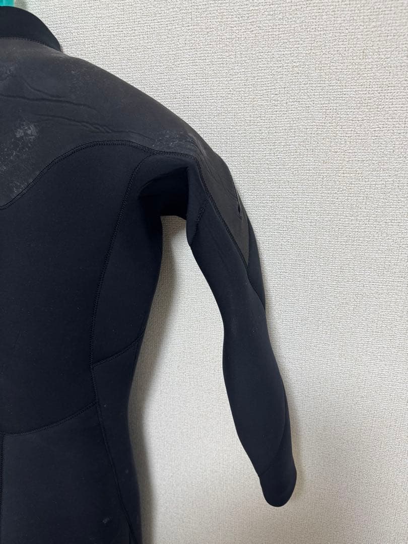 オニール　サーフィン　3mmスーツ