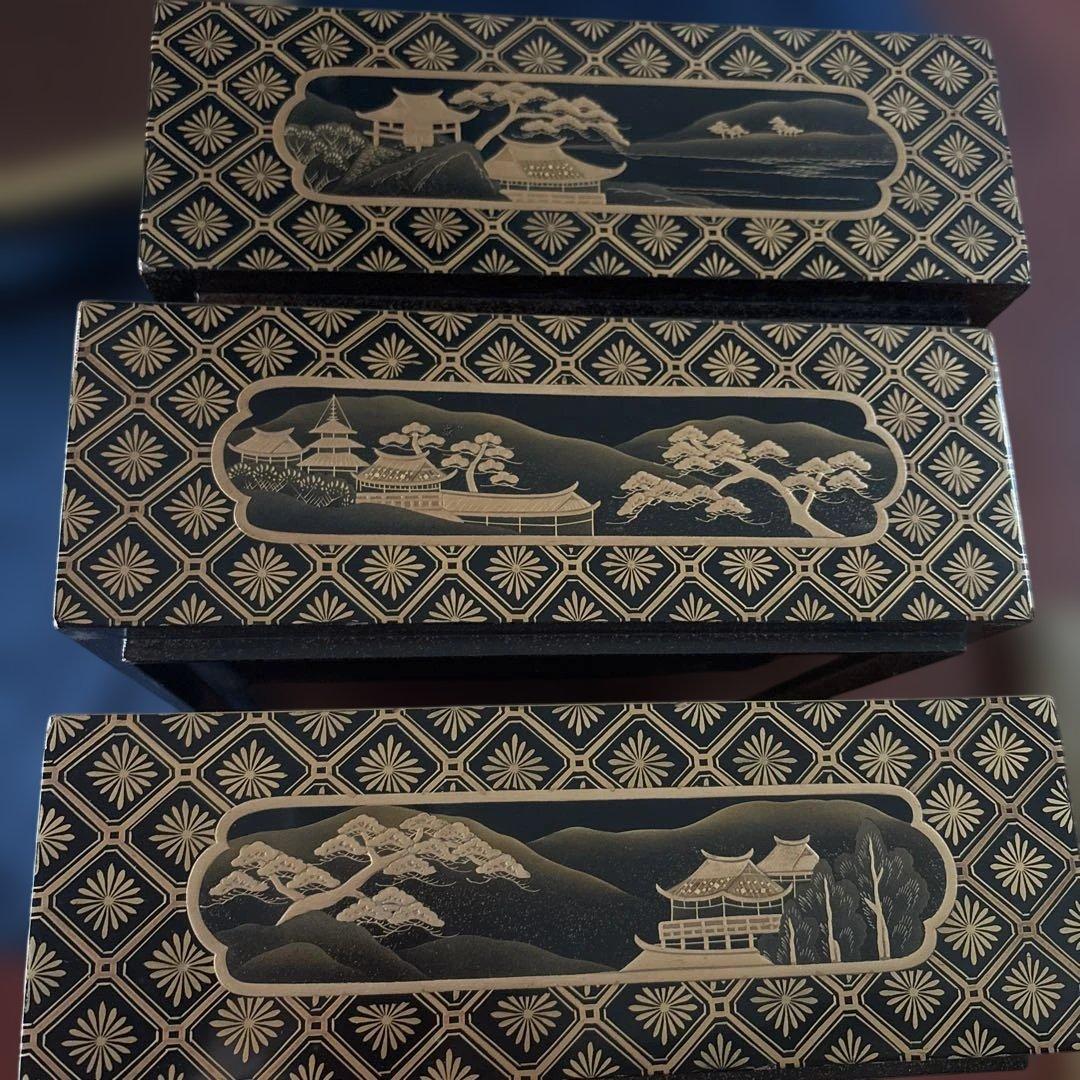 漆塗り重箱 蒔絵3段　輪島塗　骨董　アンティーク　お正月　おせち