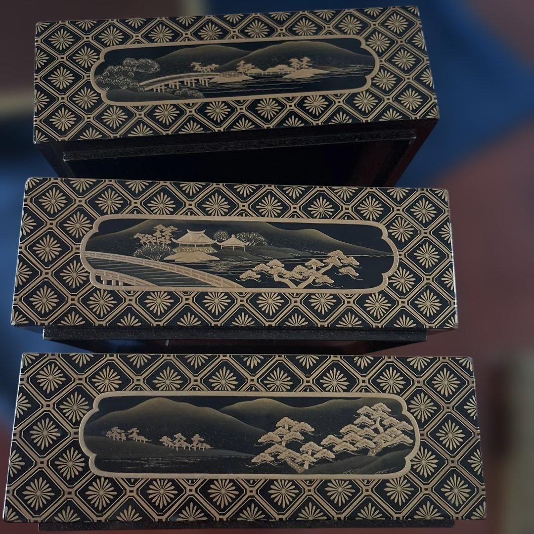 漆塗り重箱 蒔絵3段　輪島塗　骨董　アンティーク　お正月　おせち