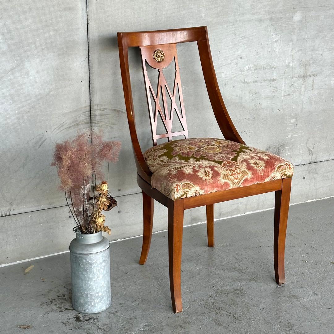✦ネオクラシカル様式✦透かし彫り×メダリオン装飾 ダイニングチェア アンティーク