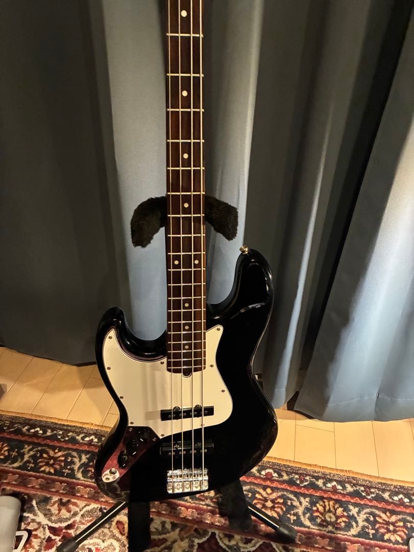 Bacchus Universe Series レフティ　ブラックエレキベース