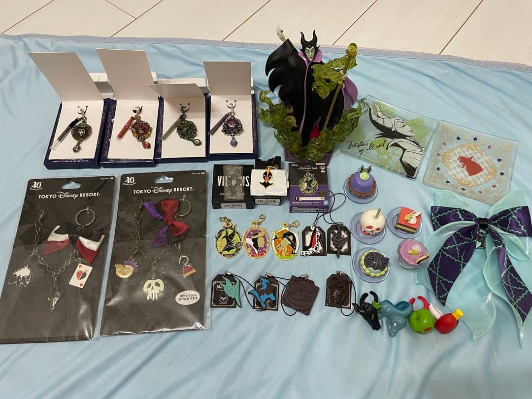 ディズニー　ヴィランズ　ハロウィン　グッズ