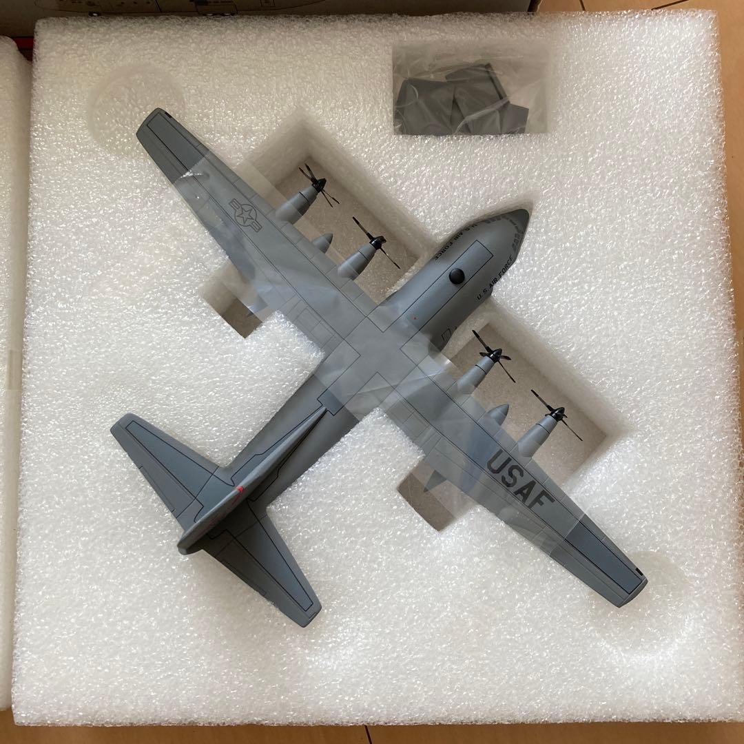 【即購入ok!!】アメリカ空軍 C-130 1/200 新品未使用