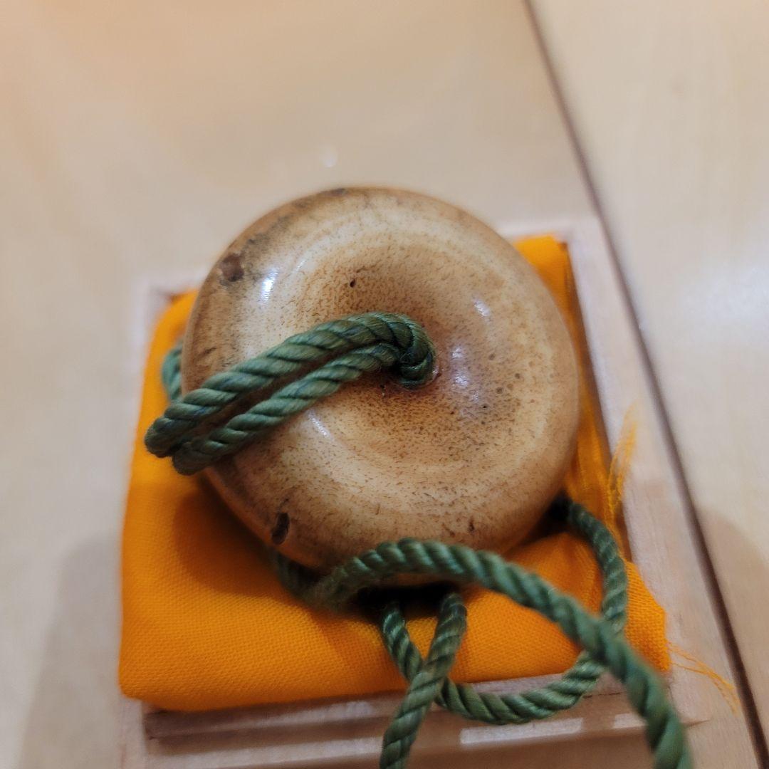 根付 饅頭根付 鏡蓋根付 時代 提げ物 金工 彫刻 梅鳥 根付 印籠緒締江戸期