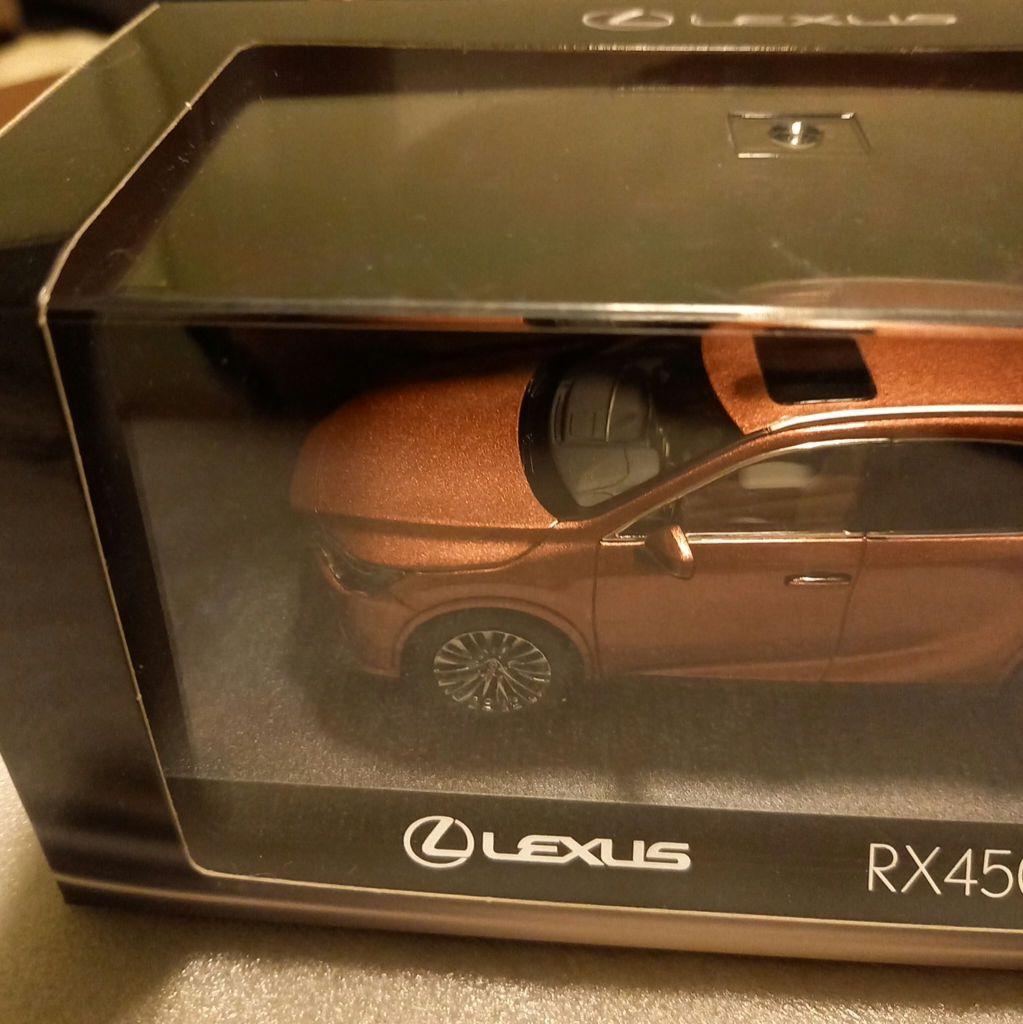 Lexus RX450h+ ミニカー