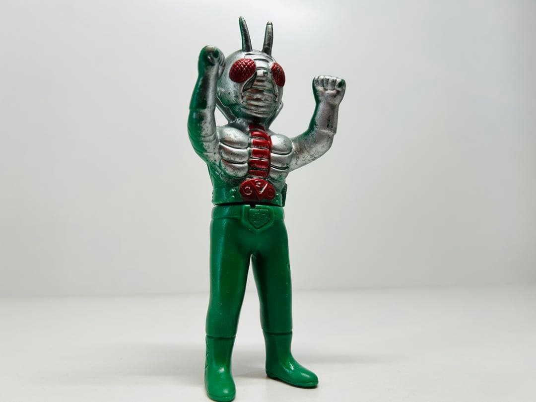 無版権　仮面ライダーV3 ミニソフビ 当時物　駄菓子屋　パチ　石森プロ