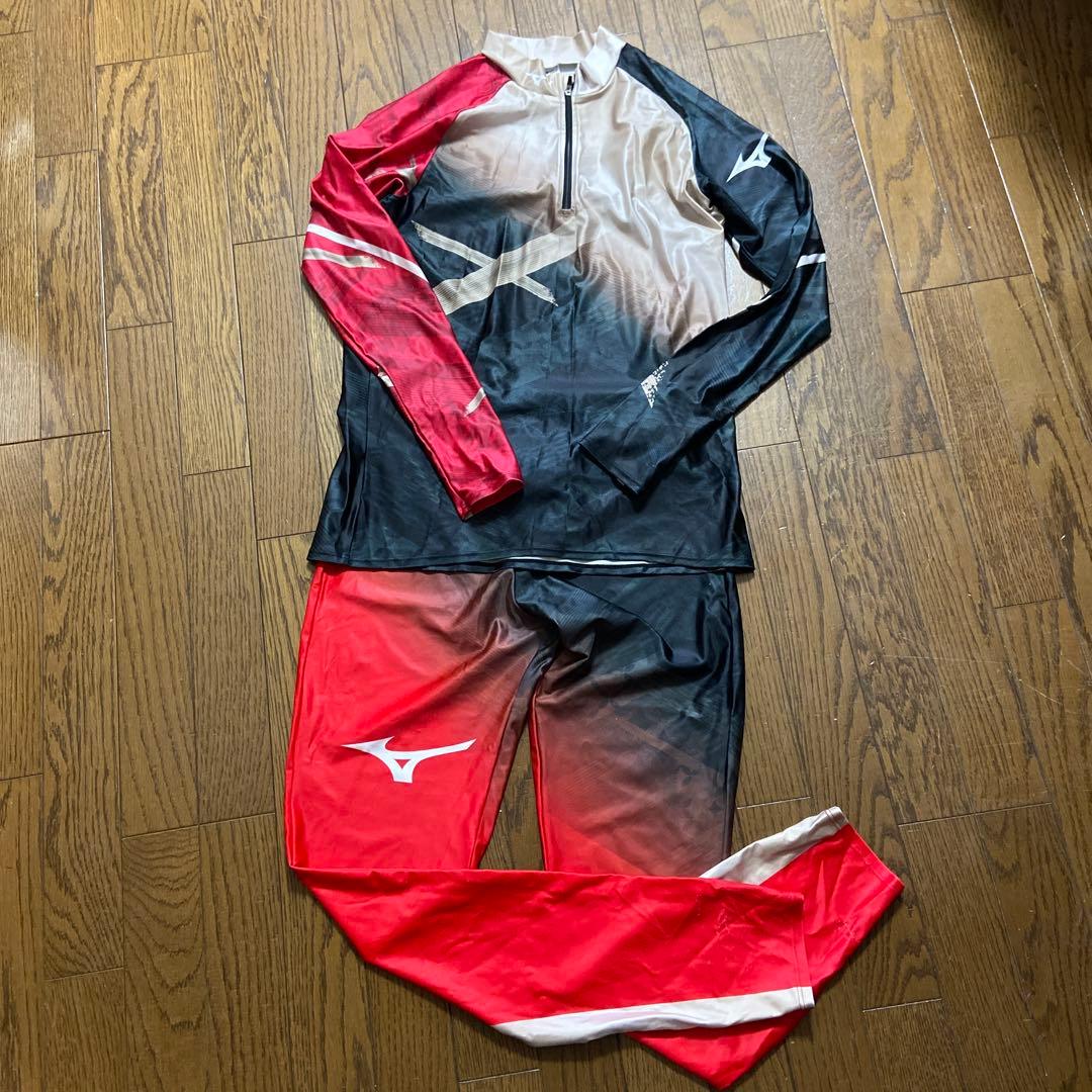 ミズノ　ツーピース　Ｌサイズ