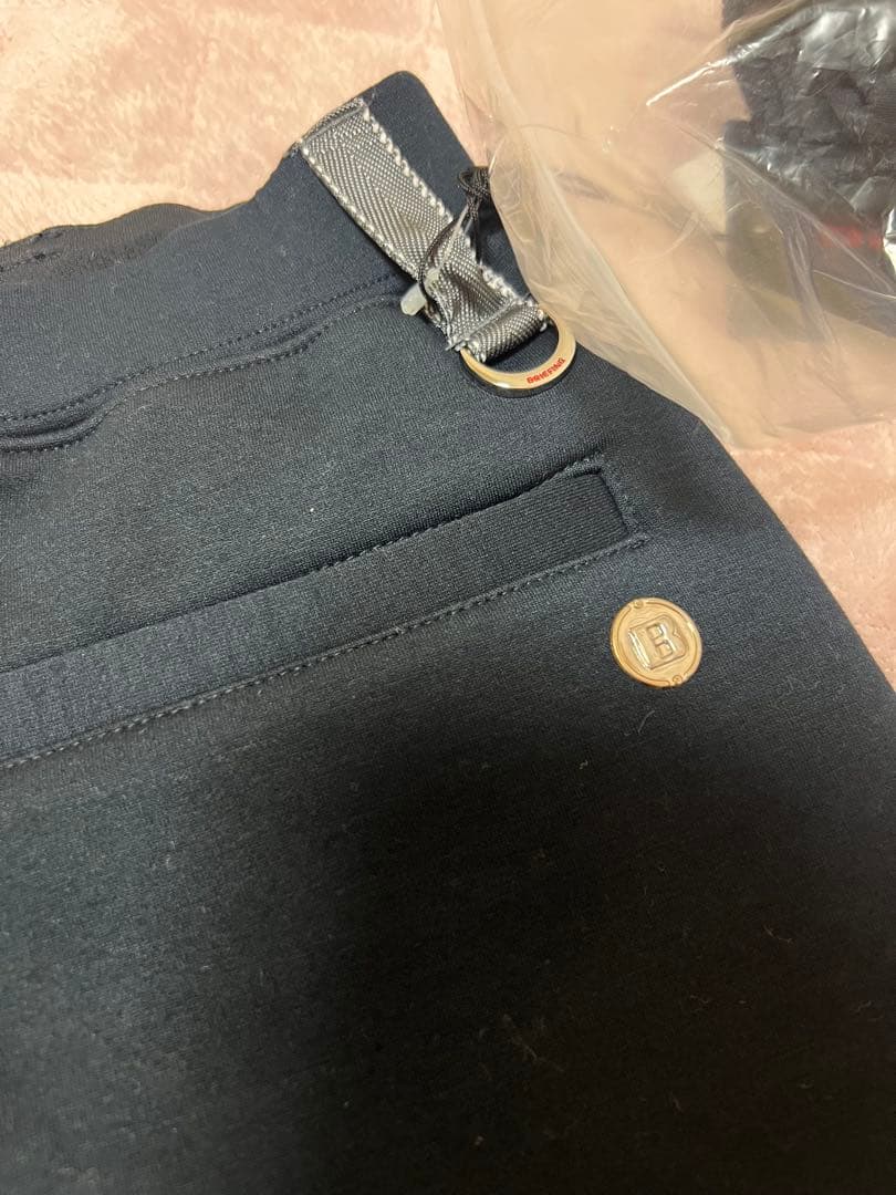 ブリーフィング　3Dロゴ　新品スカートxs