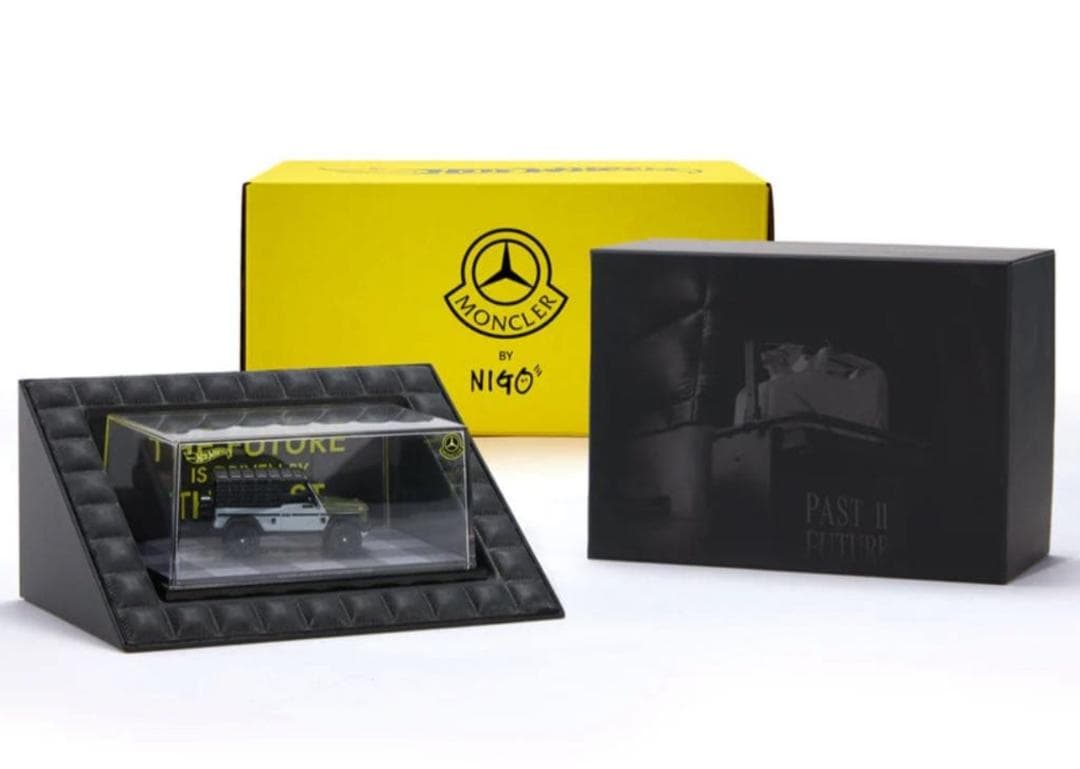 ベ*ン様 ホットウィール モンクレール ベンツ Gクラス MONCLER RLC
