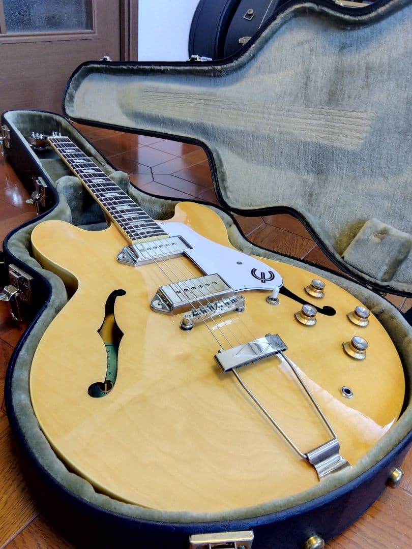 Epiphone Casino Natural （ハードケース付）
