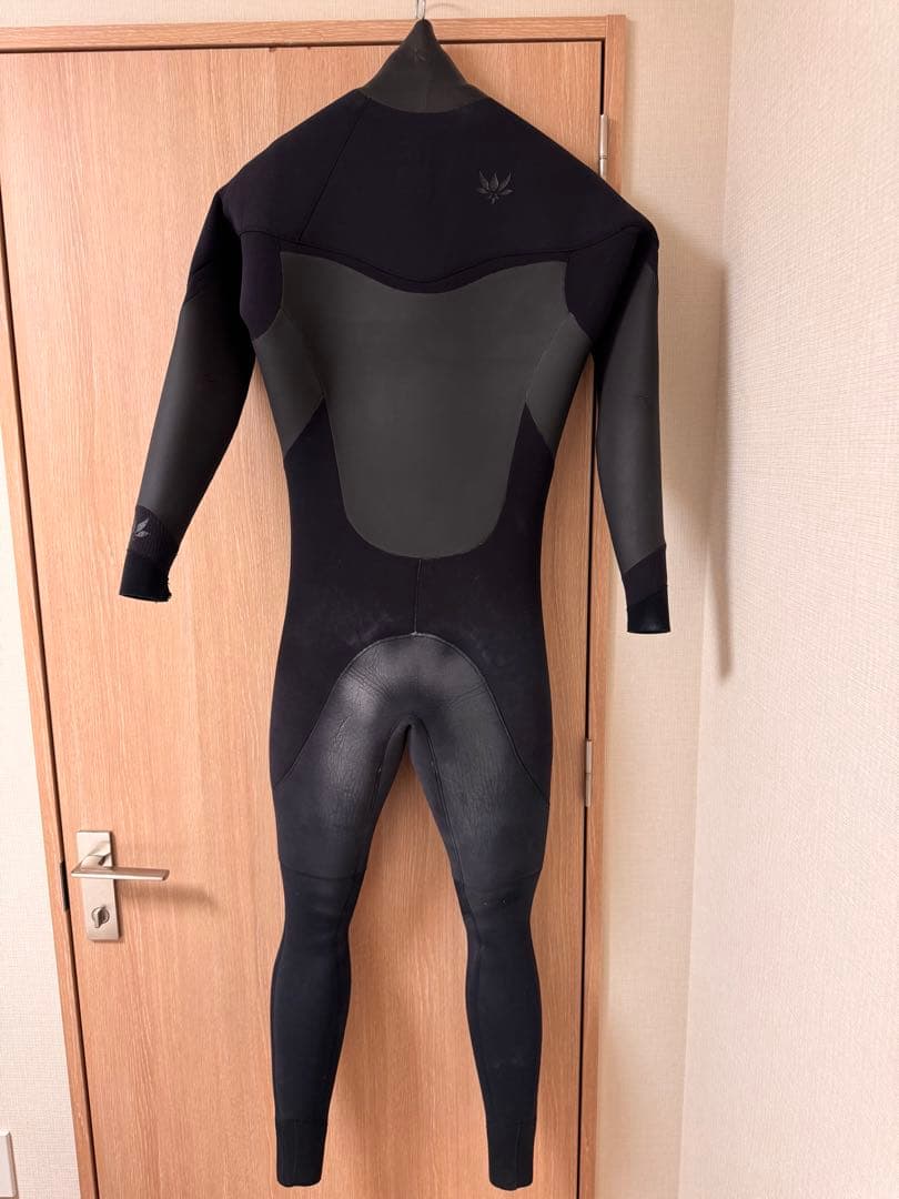 【格安！】AXXE Classic 4/3mmセミドライ ロングチェストジップ