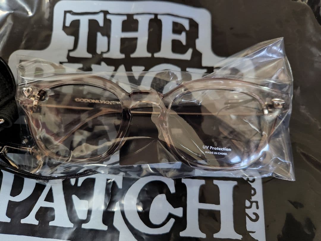 岩田剛典 godonlyknows popup 限定ハートロゴサングラス