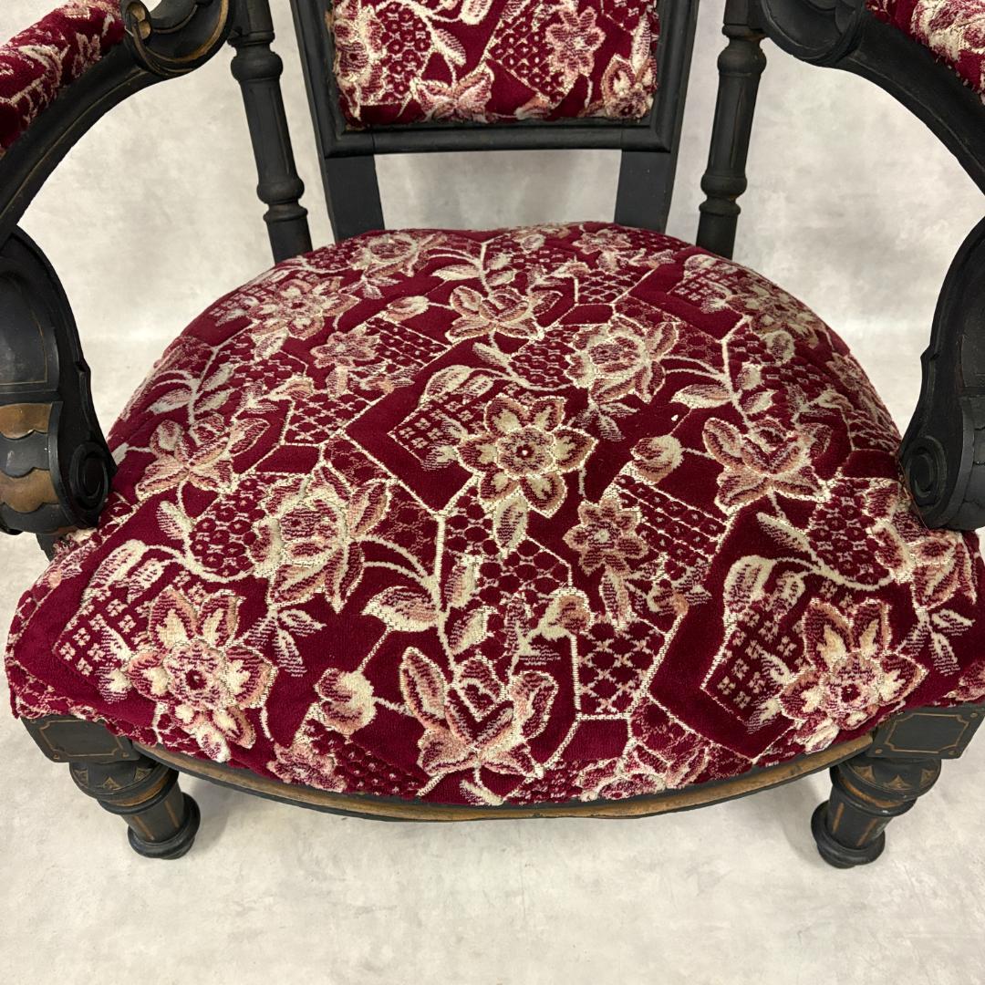 ネパール　パタン　アンティークアームチェア【B】