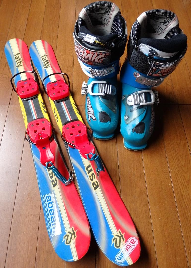 K2,ATOMIC　板約88ｃｍ、ブーツ約25.0～25.5ｃｍ