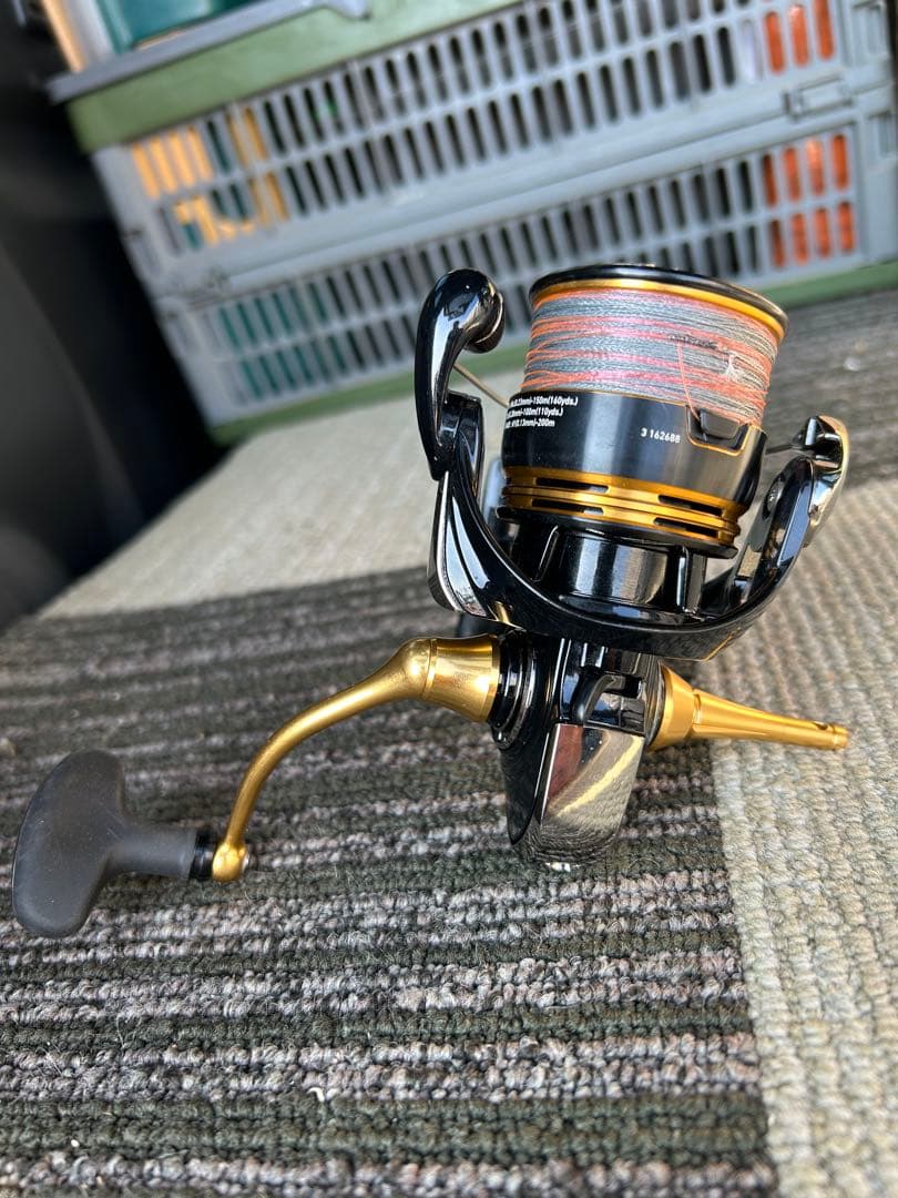ダイワ DAIWA 23レガリス LT3000-CXH スピニングリール リール