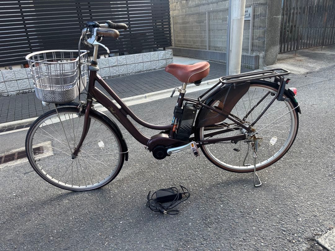 あさひサイクルブランド電動アシスト自転車 ブラウン 前カゴ付き充電器付き