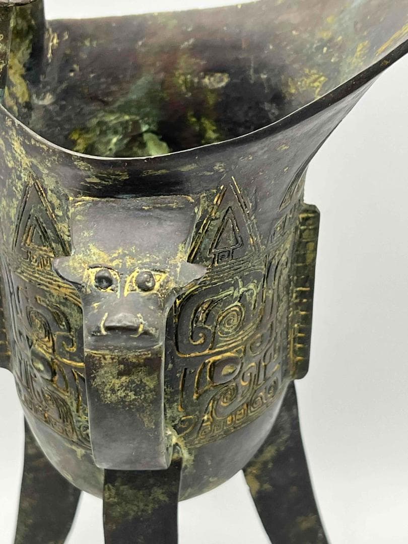 明時代 銅饕餮紋角型爵　酒杯　鑑賞物　置物　唐物　中国古玩(E-67)