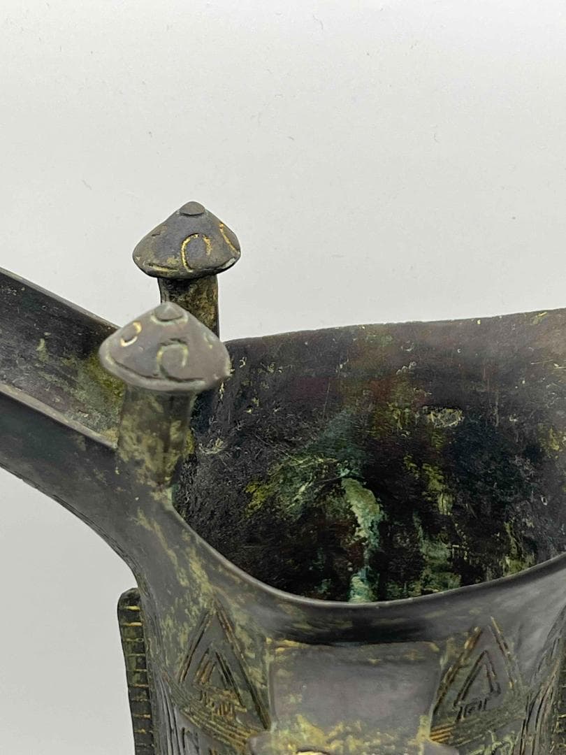 明時代 銅饕餮紋角型爵　酒杯　鑑賞物　置物　唐物　中国古玩(E-67)