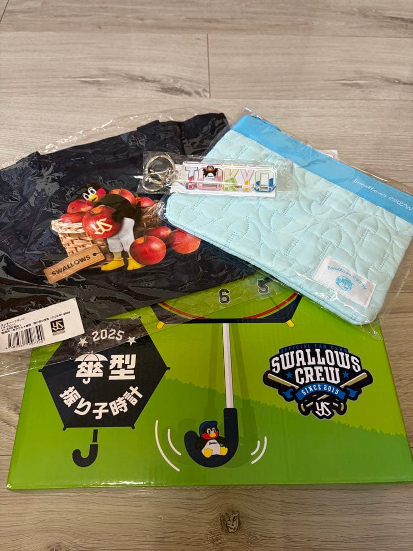 つば九郎　スワローズクルー 2025年版 傘型振り子時計　その他4点セット