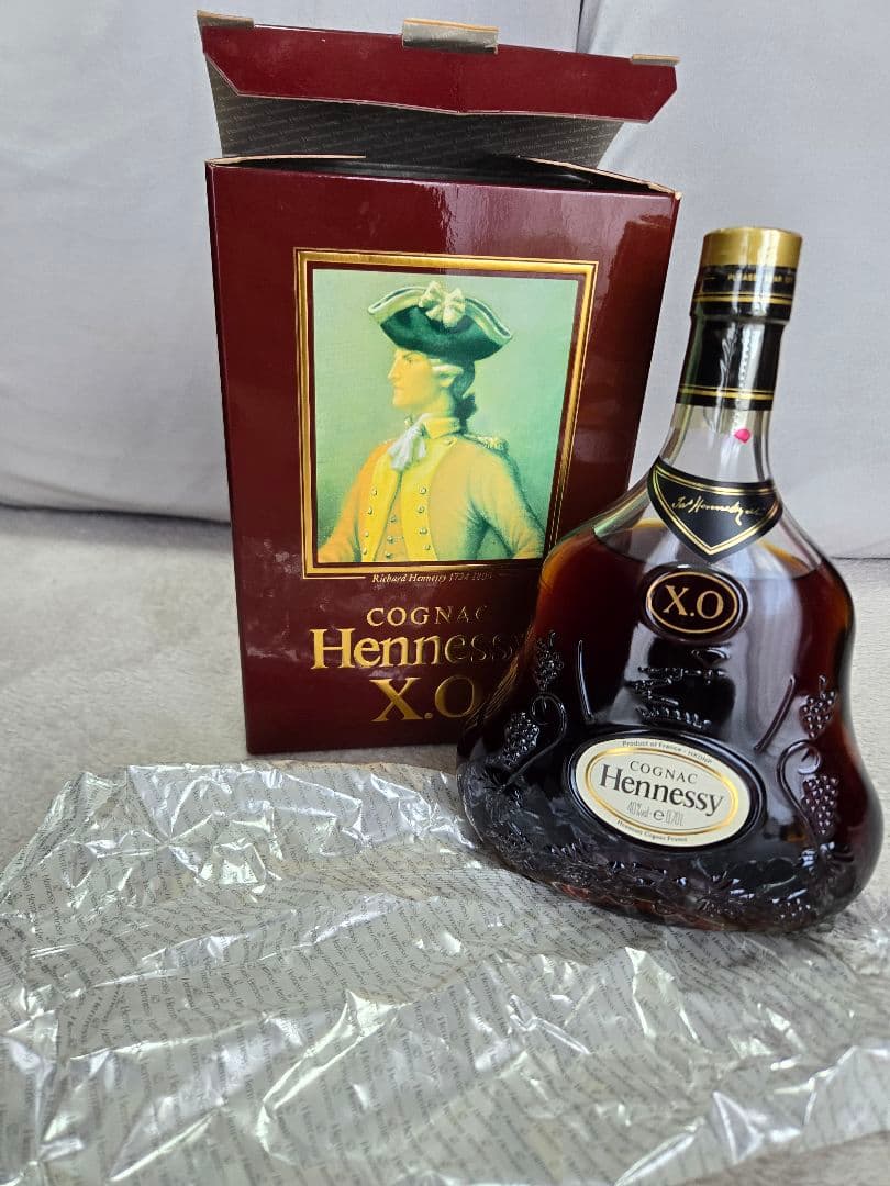 洋酒3本セット　Hennessy XO，バレンタイン12年，オールドパー　未開栓