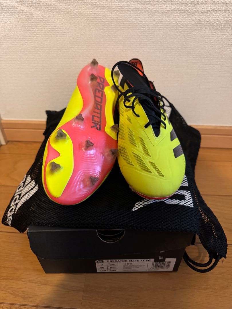 【新品未使用】プレデター Elite FG イエロー　25.0