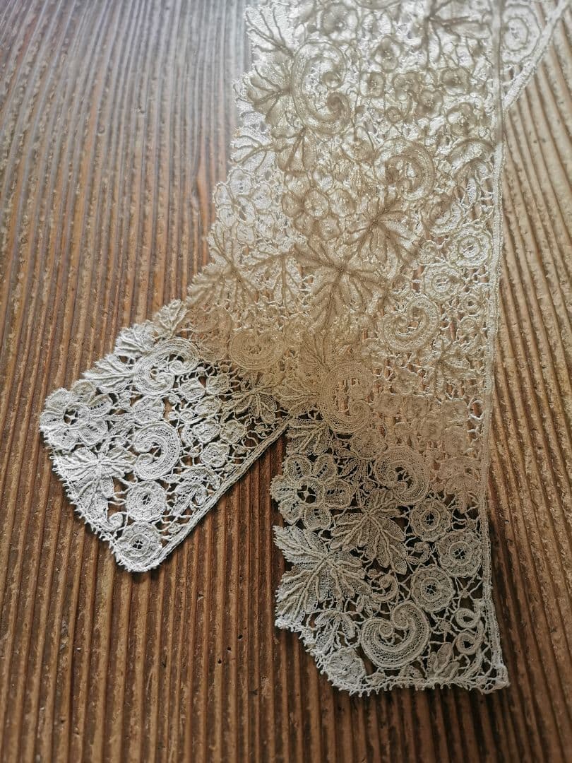 アンティーク ブリュッセルレース ポワンドローズ カフス用レース 付け襟 ペア