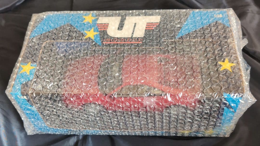 Ferrari F355 Berlinetta 1:18 ミニカー