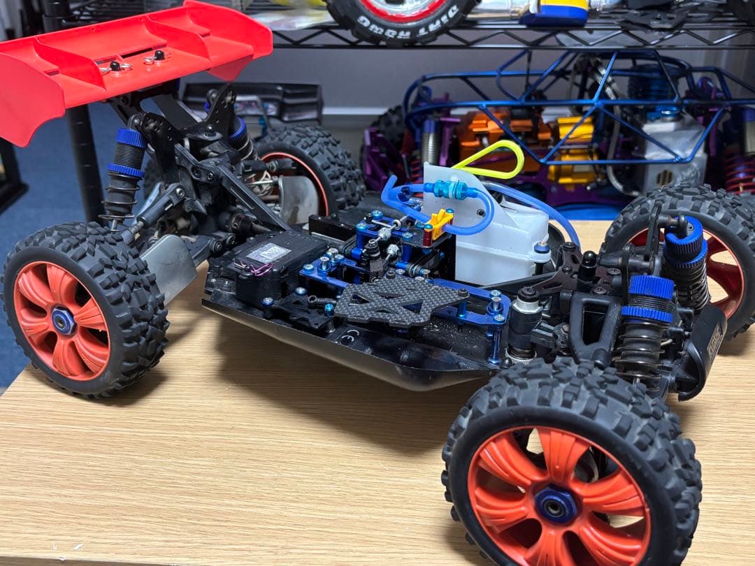 こ*う様 京商 1/8 インファーノ neo 3.0 シャーシ パーツ付き、 ジ