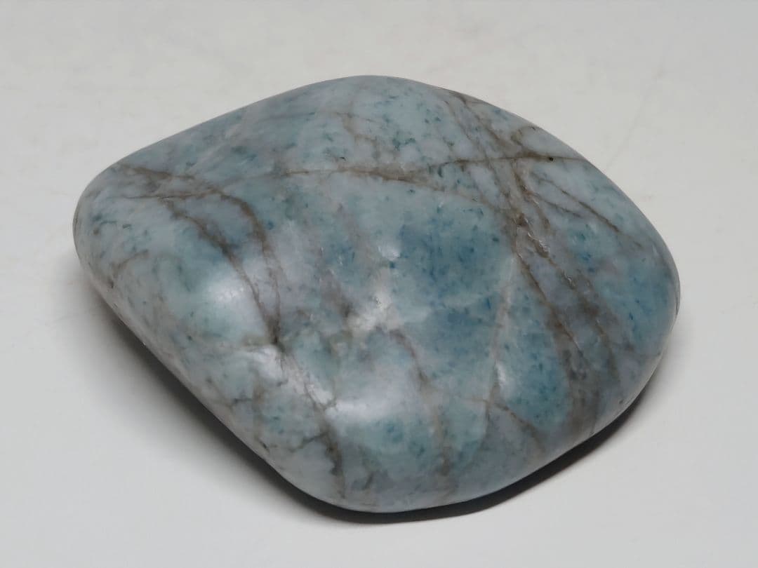 コン沢 71g 翡翠 ヒスイ 原石 鑑賞石 自然石 誕生石 鉱物 鉱石 水石