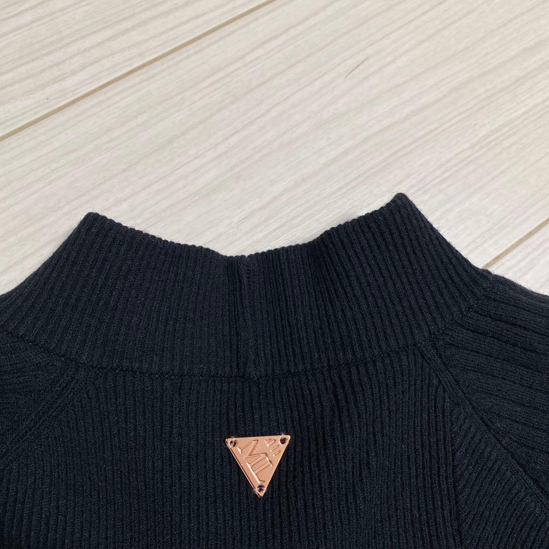 マークアンドロナ CODE ワンピース　モックネックニット　ゴルフウェア