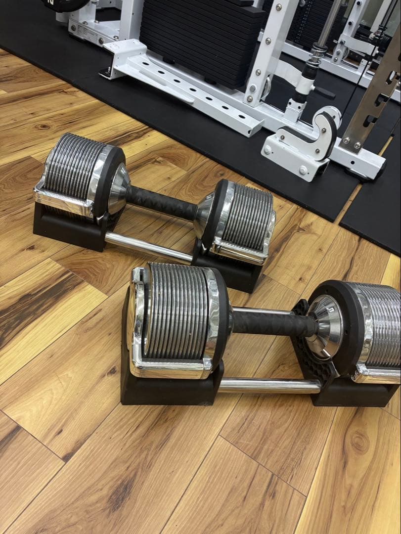 可変式ダンベル スチール製 コンパクト設計