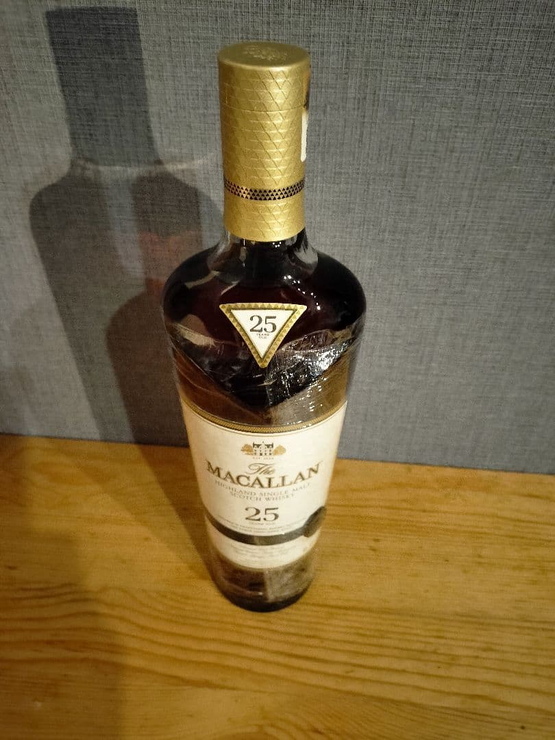 The Macallan 25年 ハイランドシングルモルトウイスキー