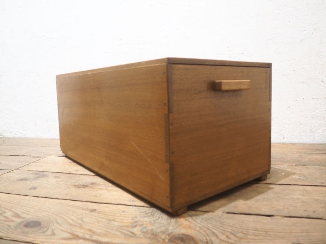 1238 ヴィンテージ　蓋付の古い木箱　ケース　ボックス　トランク　レトロ　収納