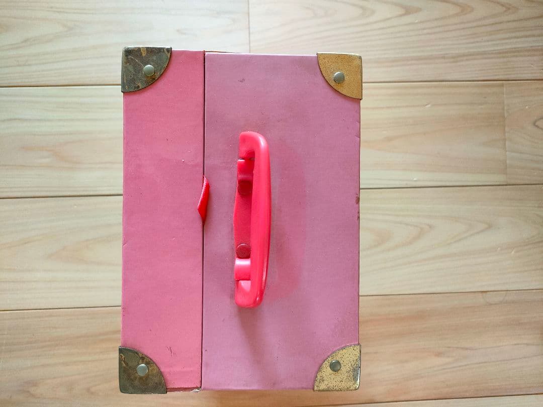 ハローキティ　トランクケース（ぬいぐるみ付き）