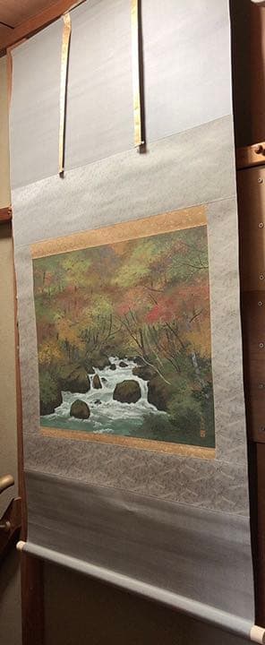 深秋渓流　掛軸　掛け軸　共箱あり　二重箱　川　山　秋　真作 37
