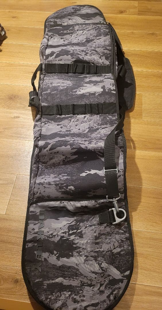 OAKLEY　スノーボードケース