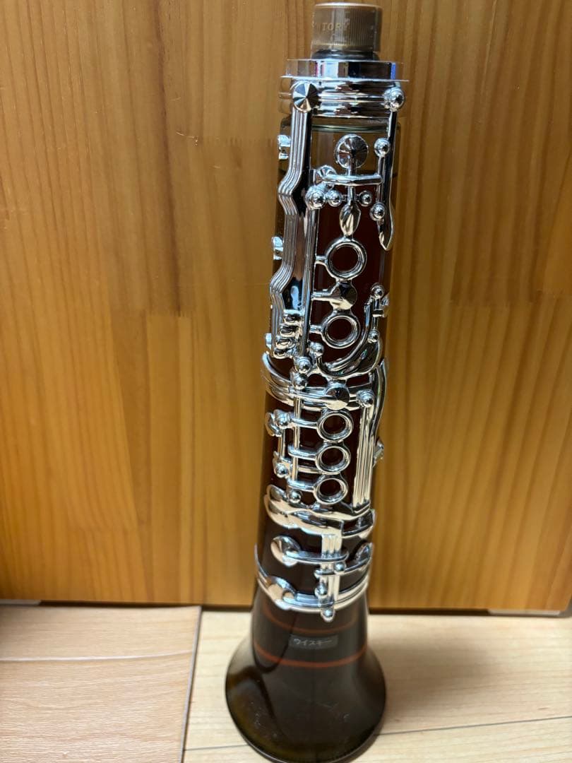 サントリーウイスキー響　クラリネット型ボトル　蓋なし