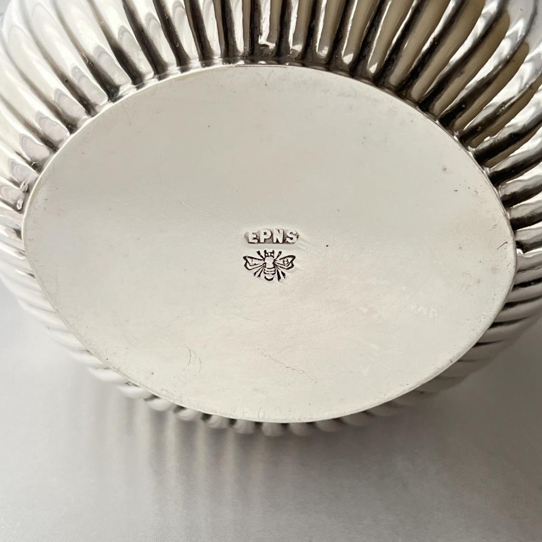 【英国】ライオンマスク ティーキャディ / ビスケットケース【シルバープレート】