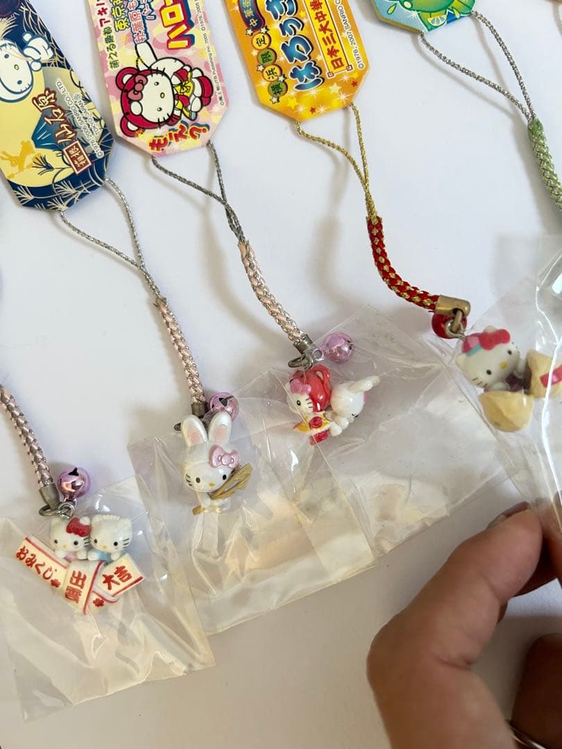 【未開封新品】ハローキティ ご当地ストラップ13点セット