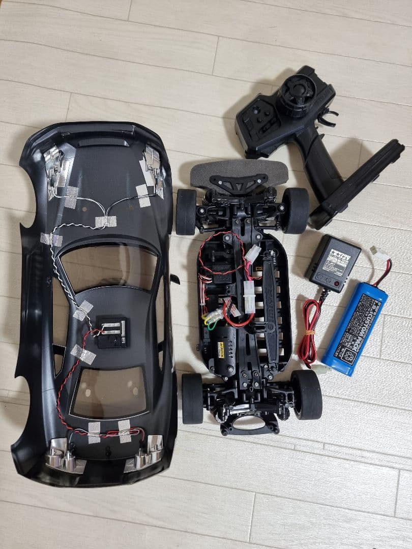 タミヤ TT02 GT-R R35 シャーシ（ライト付き）