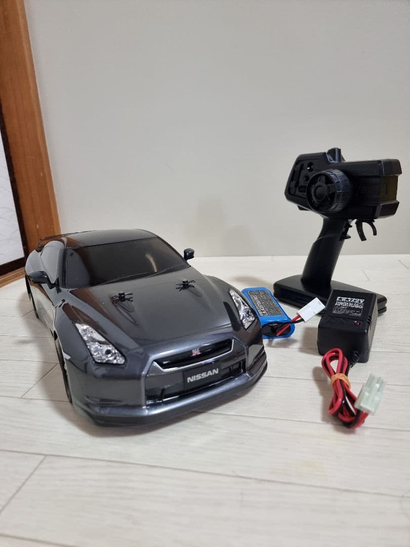 タミヤ TT02 GT-R R35 シャーシ（ライト付き）