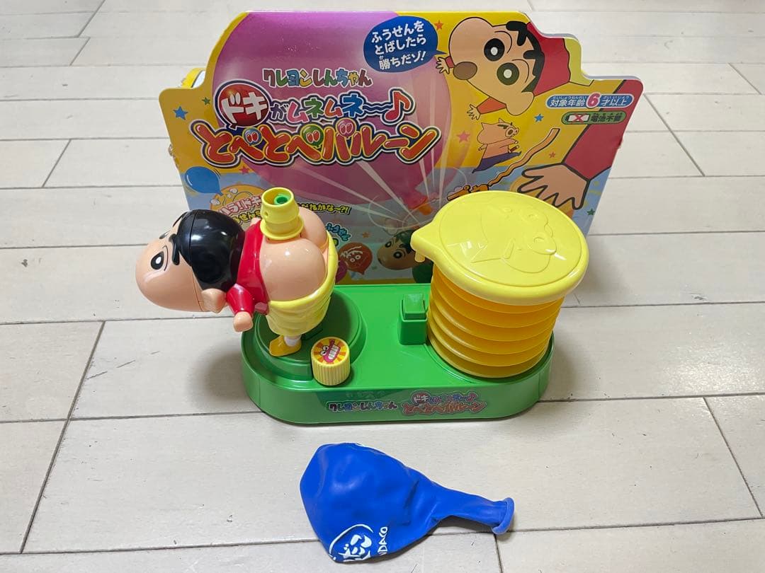 k*a様 クレヨンしんちゃん ドキがムネムネ とべとべバルーン