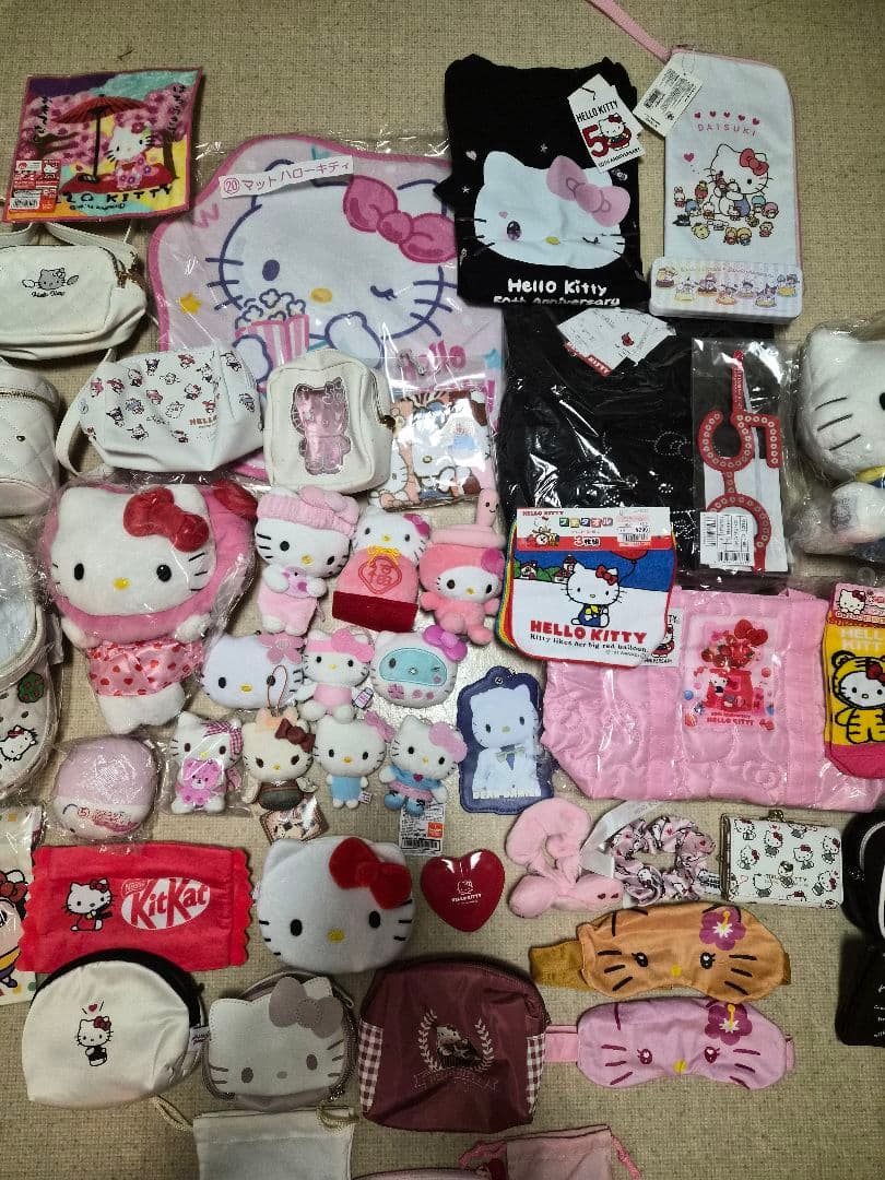 ハローキティグッズ まとめ売り 60点以上セット
