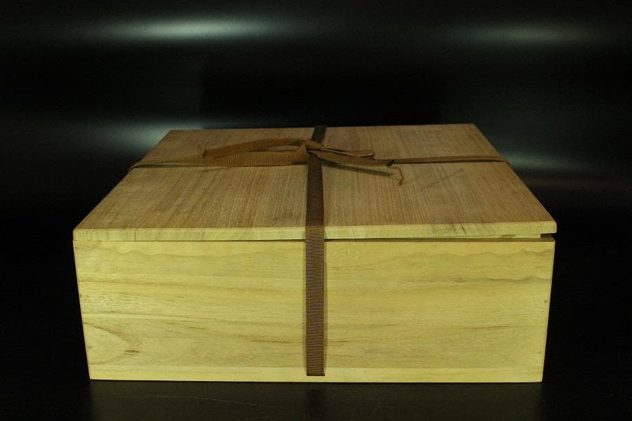 中国美術 白磁 刻 三魚紋 盤 φ31.5cm 明(K-XA764)