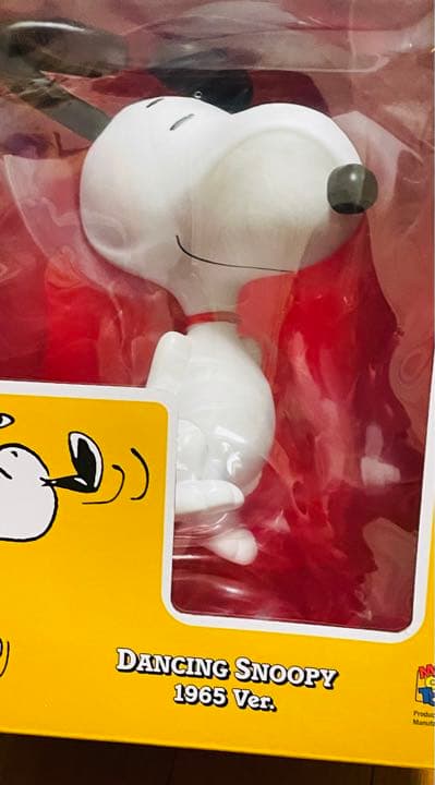 新品　美品　スヌーピーフィギュアDANCNG SNOOPY 1965 ver