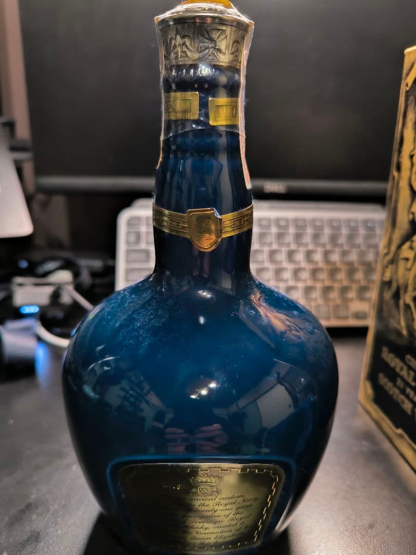 ★未開栓★シーバス・ブラザーズロイヤル・サルート21年700ml★青陶器★箱付き