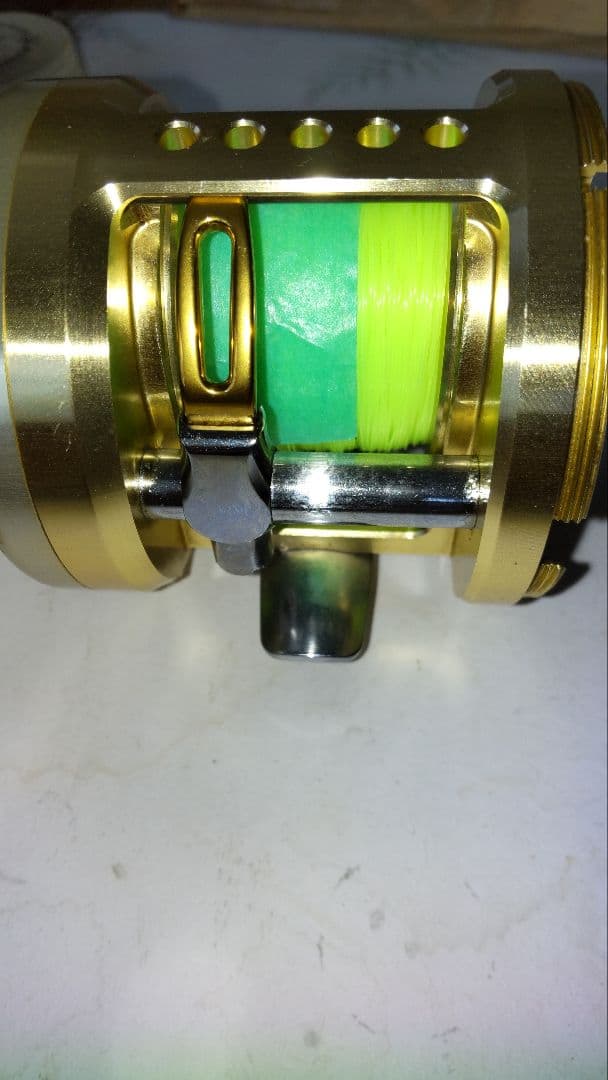 ヒラマサさん専用イワ ミリオネア 250sf 中古品 断捨離 ハンドルカスタム