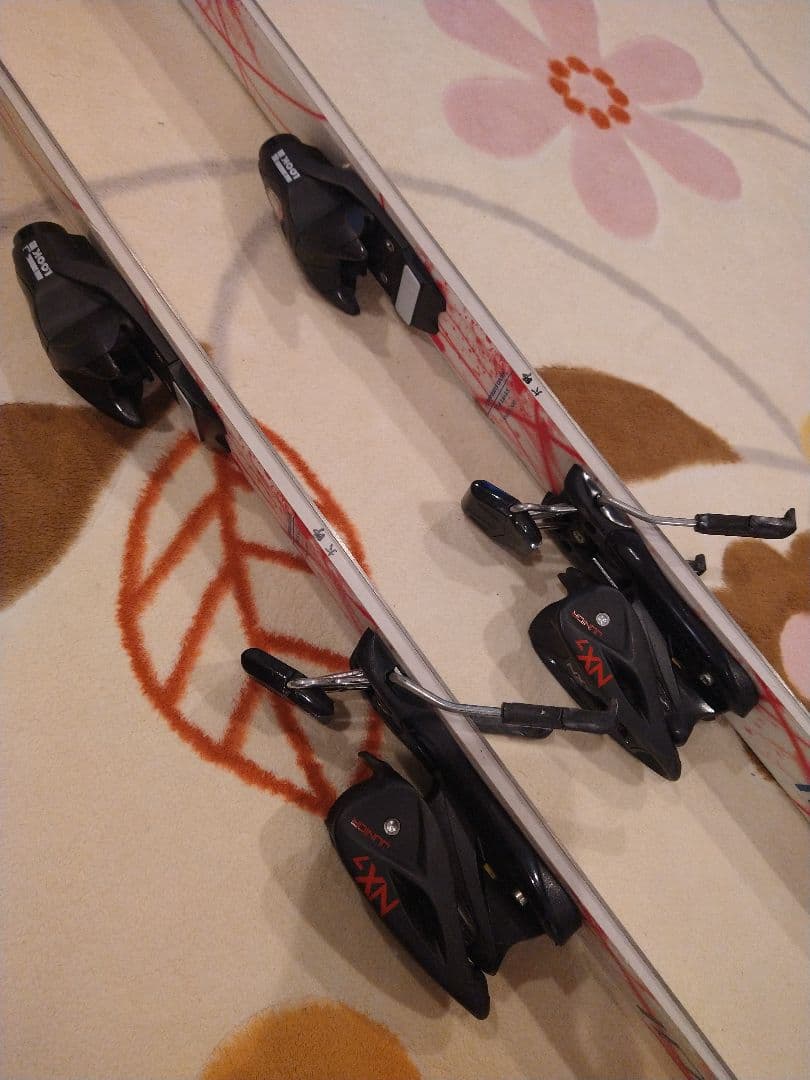 IDone アイディーワンMR-J 130cm モーグル スキー板 ジュニア用